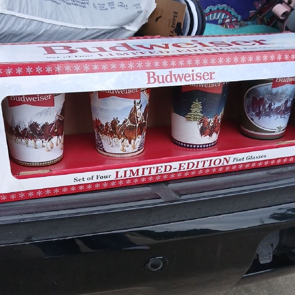 Budweiser Pint Glasses